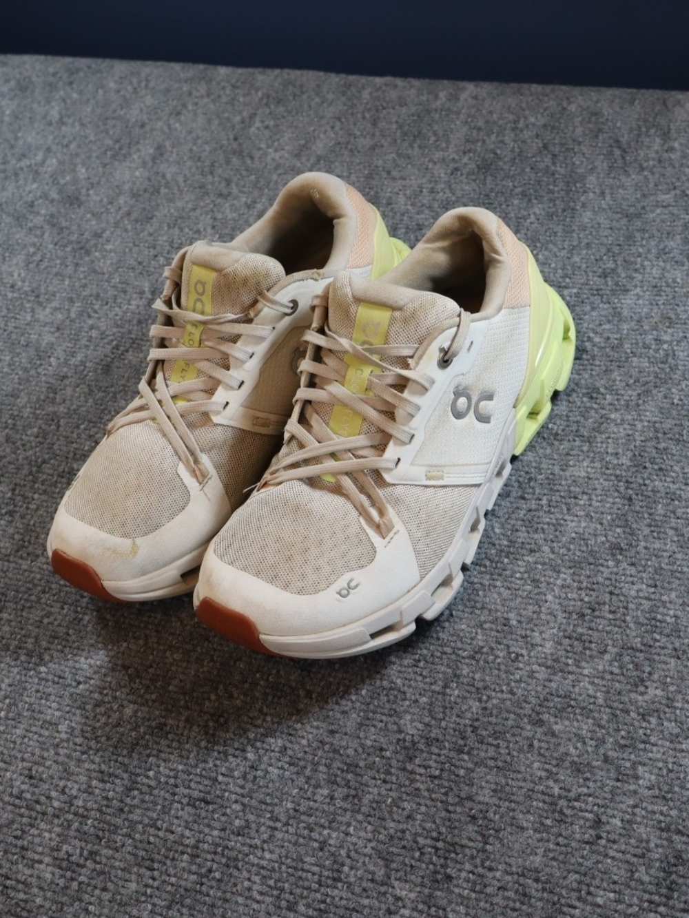 On Running Cloudnova Womens Size 8 Beige Neon Yellow Running Shoes Sneakers